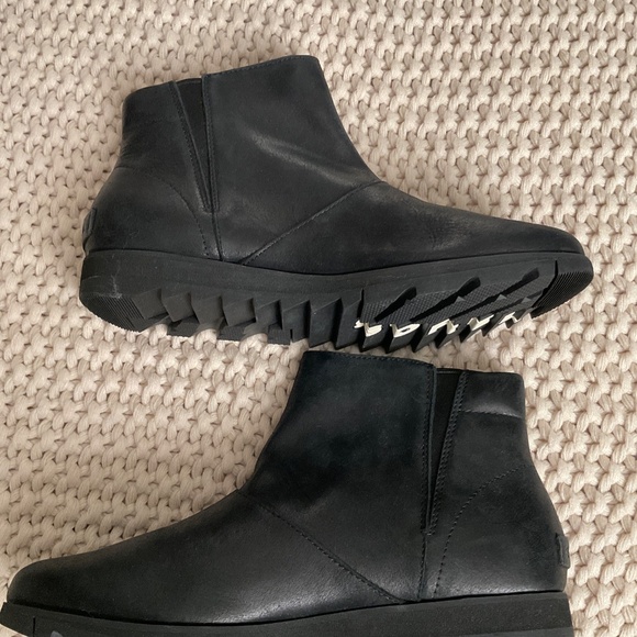 Sorel - Picture 2 of 4